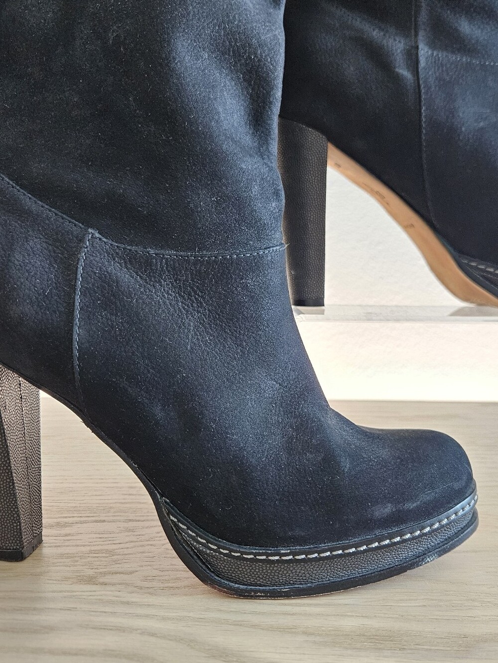 COLE HANN | women's suede boots - Picture 5 of 6